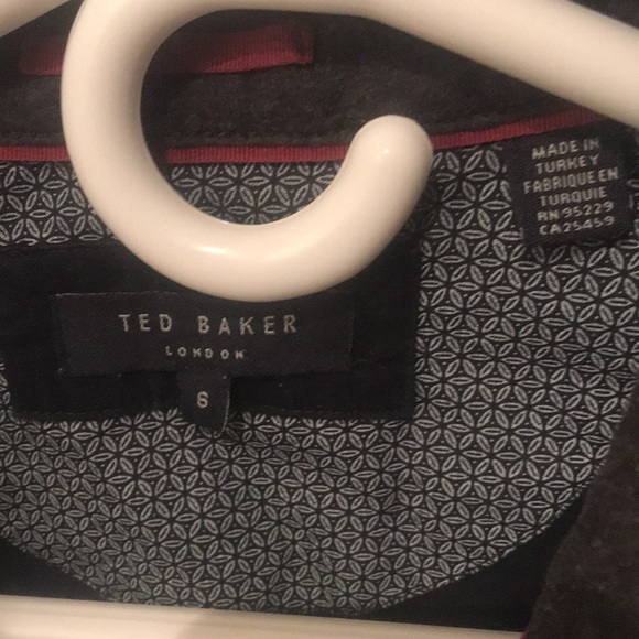 Very Stylish 3 Tone Ted Baker Polo Shirt w/ patterned inside collar SZ 6 or Med - Picture 3 of 4